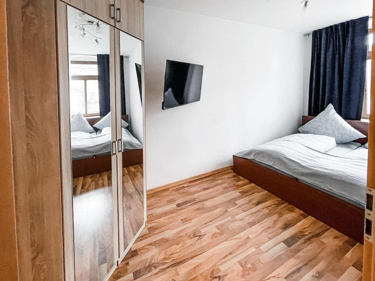 Zentrum, 4personen, Privater Parkplatz, Wifi, Modern, Ruhig *